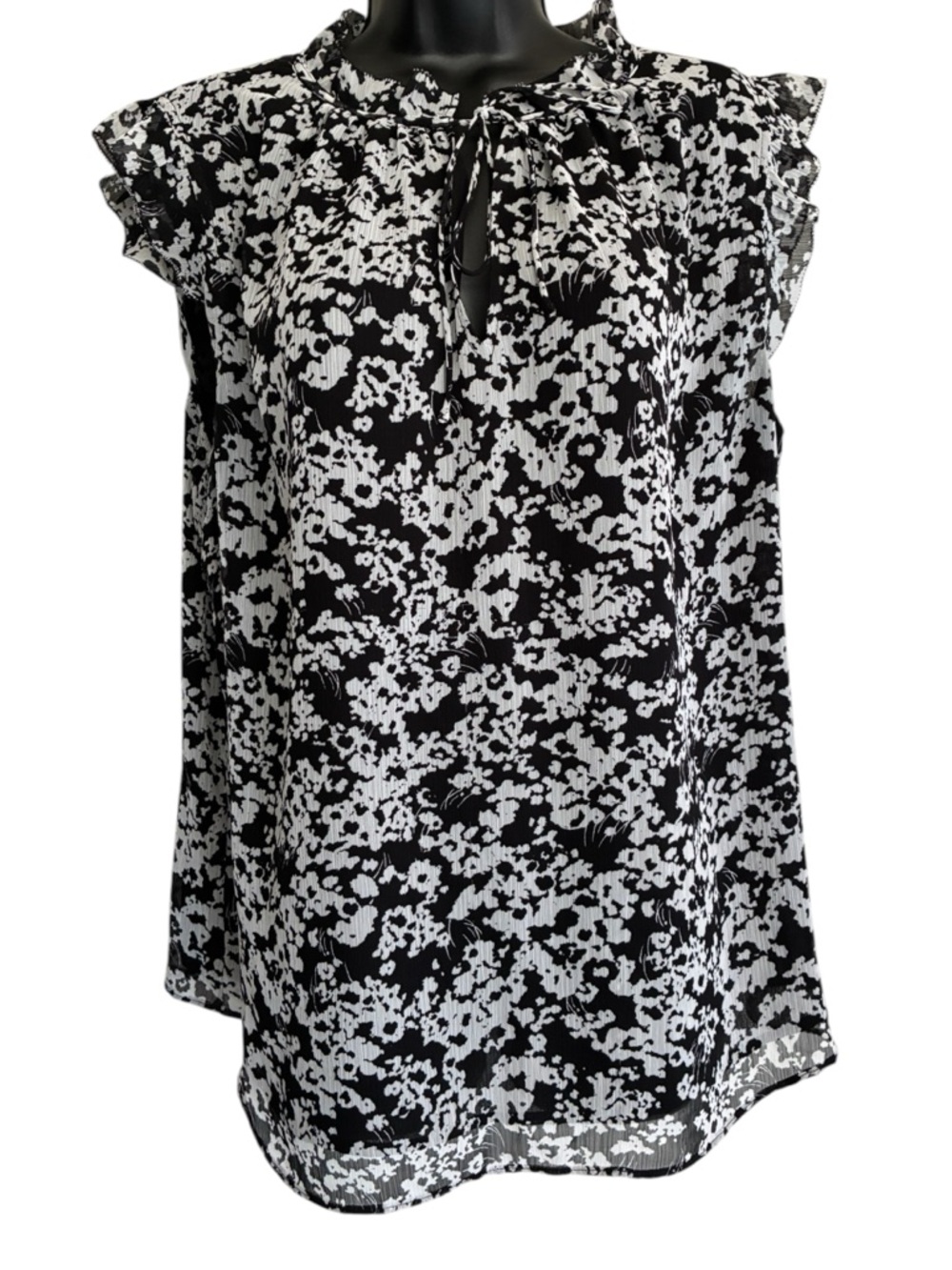 Lane Bryant Black & White Floral Tie-Neck Ruffle Sleeveless Blouse Size 14/16